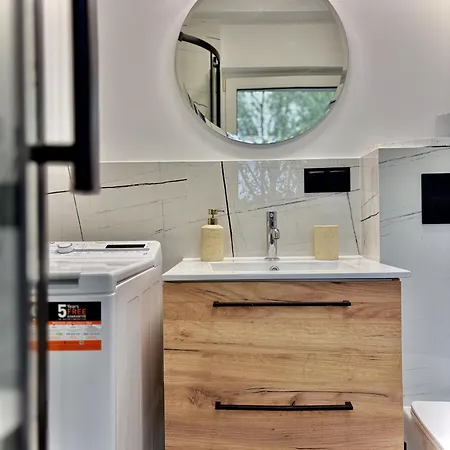 Apartamento Obok Metra! Loftwola *